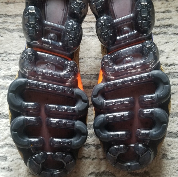 Nike Air Vapormax Flyknit 2 Size 10.5 - Picture 5 of 7